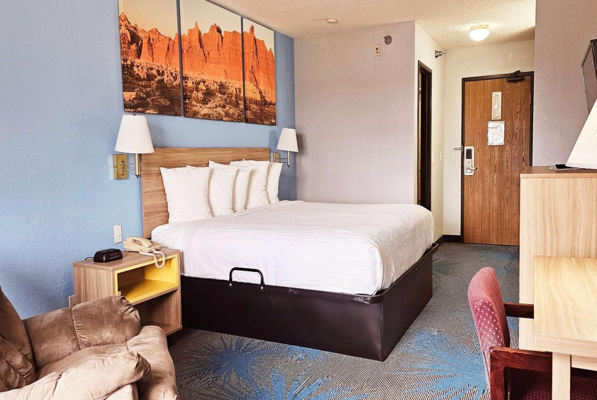 Days Inn By Wyndham Ozark Springfield Eksteriør bilde