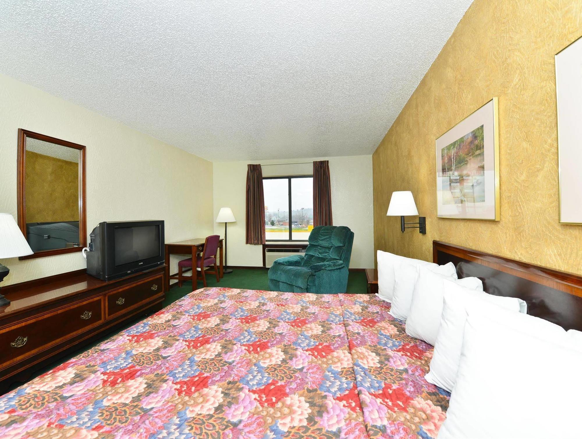 Days Inn By Wyndham Ozark Springfield Eksteriør bilde