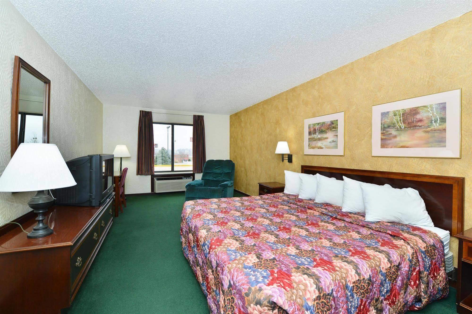 Days Inn By Wyndham Ozark Springfield Eksteriør bilde